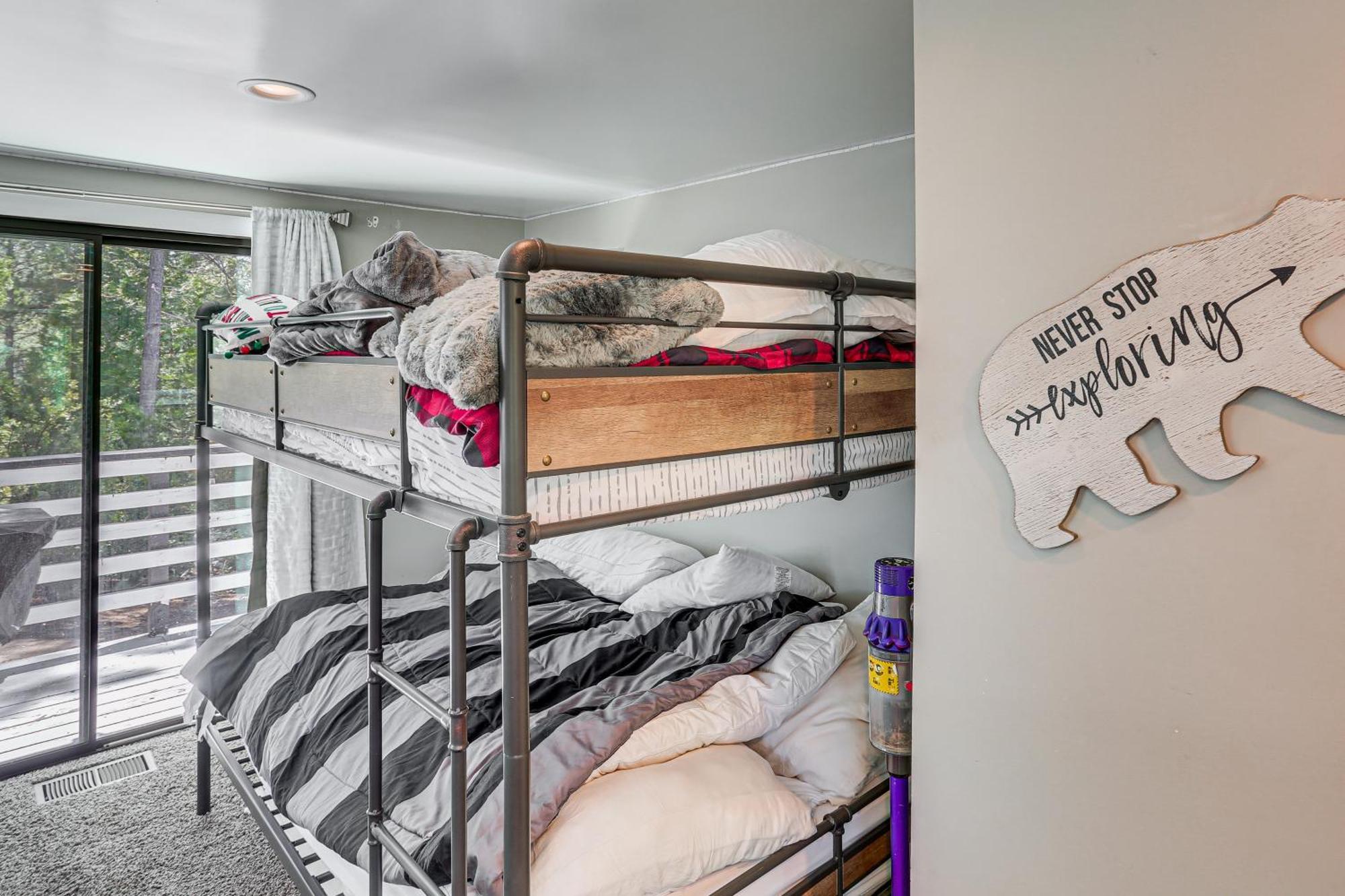 Lake Arrowhead Cabin With Hot Tub And Mountain Views! Ngoại thất bức ảnh